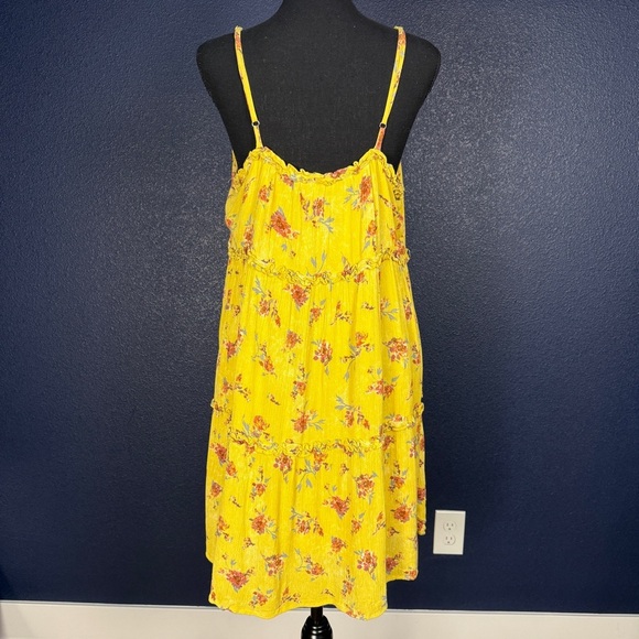BChic Yellow Spaghetti Strap Floral Sundress, Size Large - Picture 5 of 10
